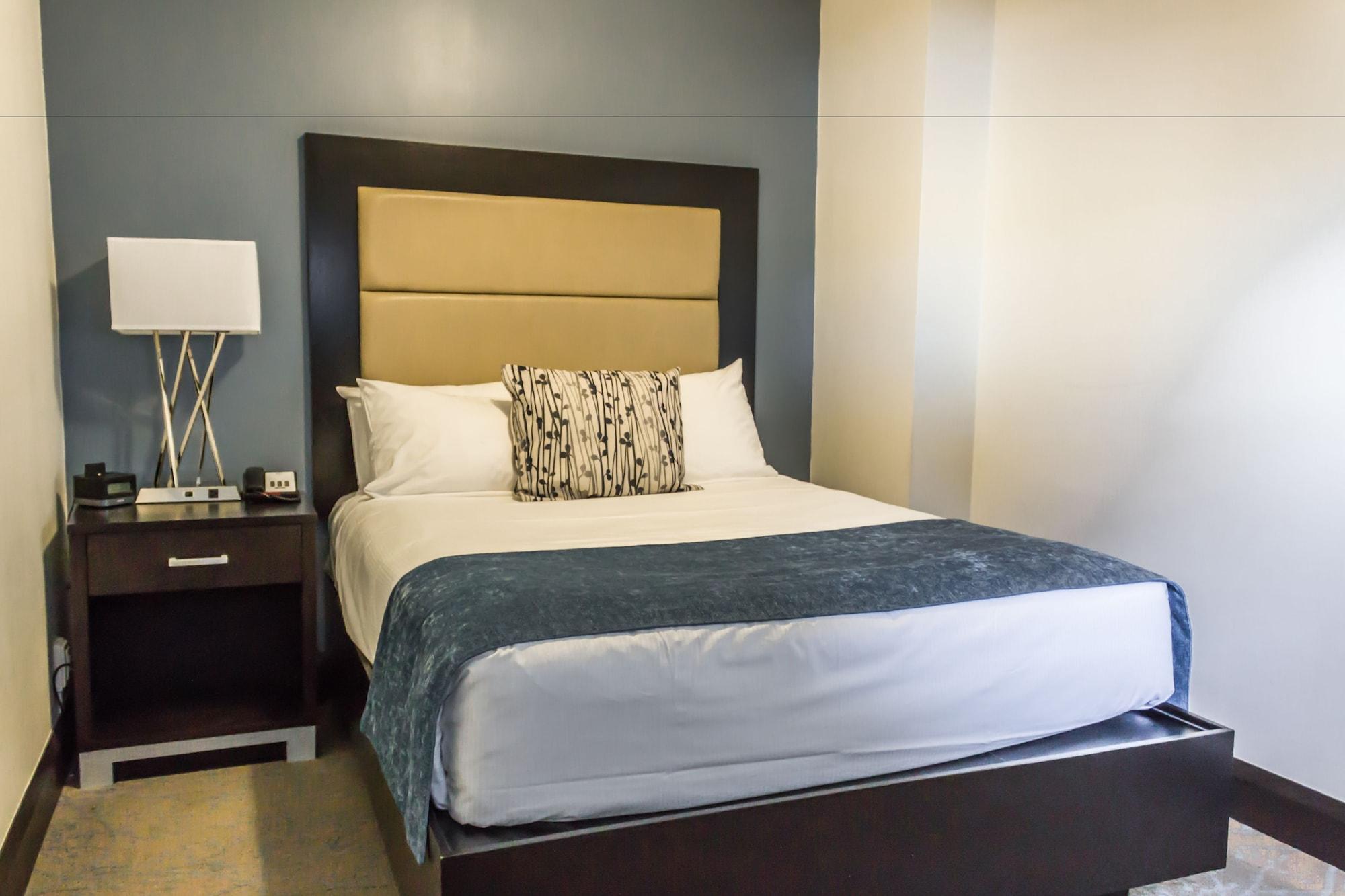 Ottawa Embassy Hotel & Suites Екстер'єр фото