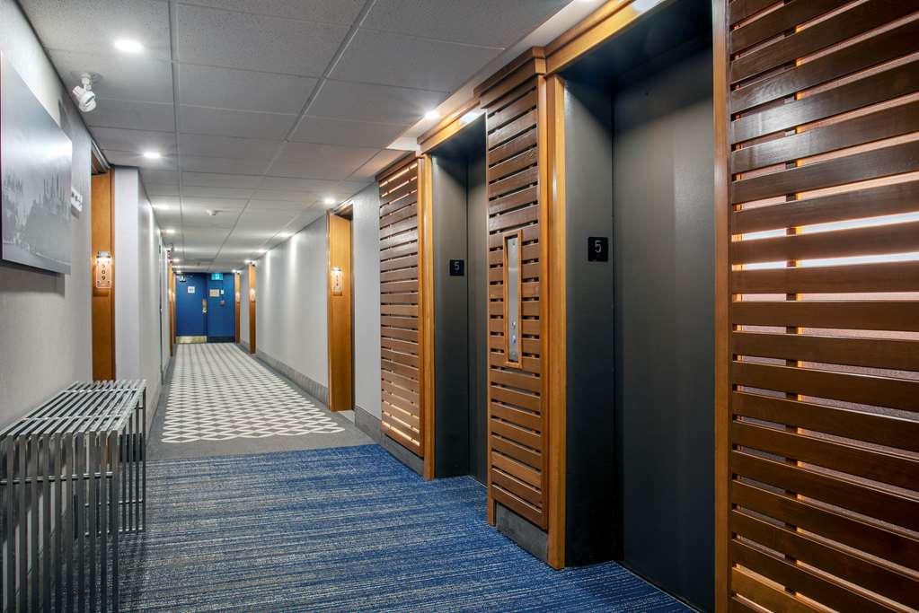 Ottawa Embassy Hotel & Suites Зручності фото