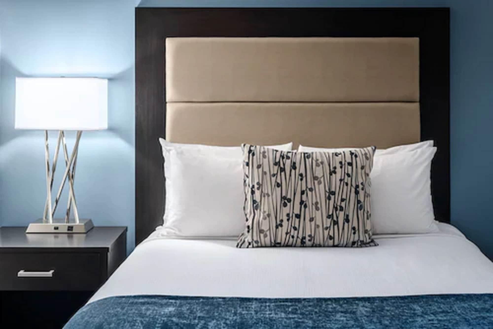 Ottawa Embassy Hotel & Suites Екстер'єр фото
