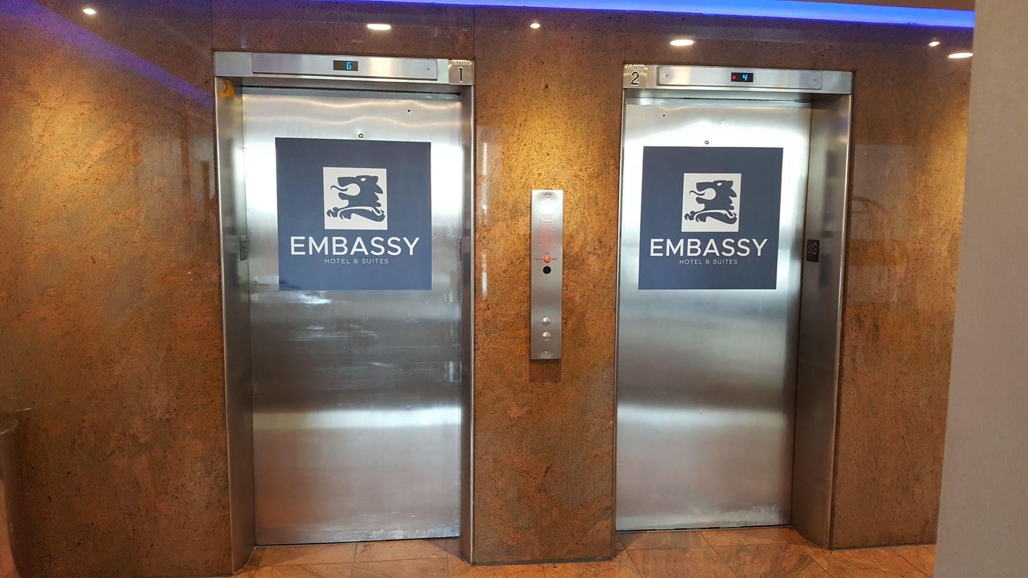 Ottawa Embassy Hotel & Suites Екстер'єр фото