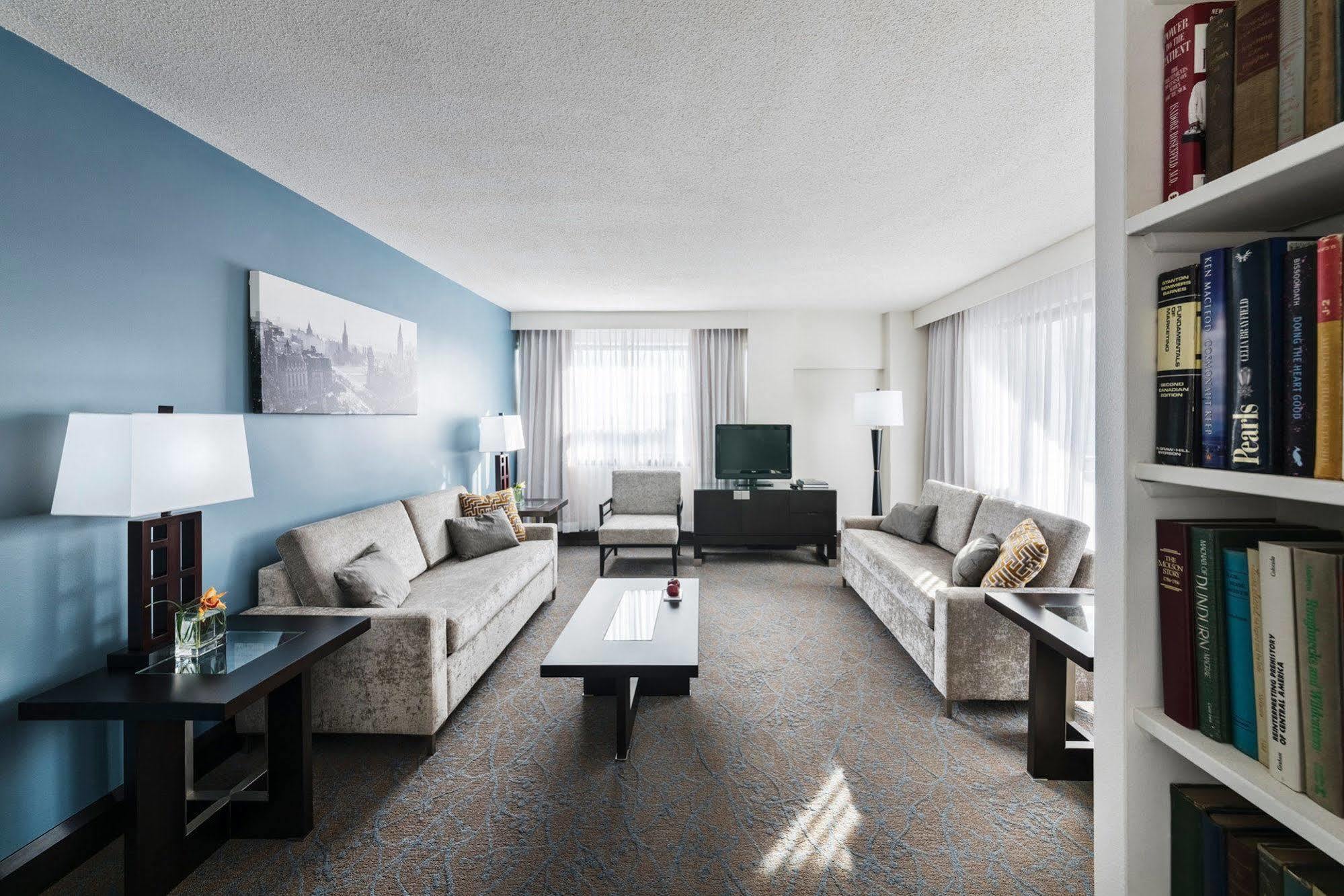 Ottawa Embassy Hotel & Suites Екстер'єр фото
