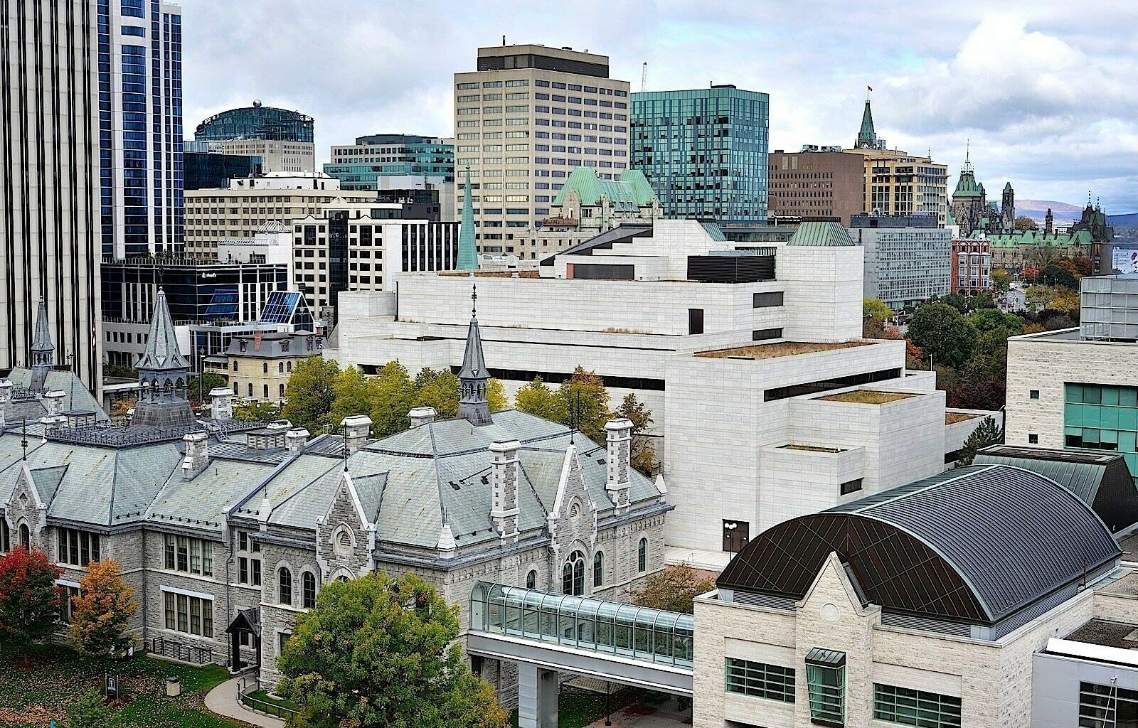 Ottawa Embassy Hotel & Suites Екстер'єр фото