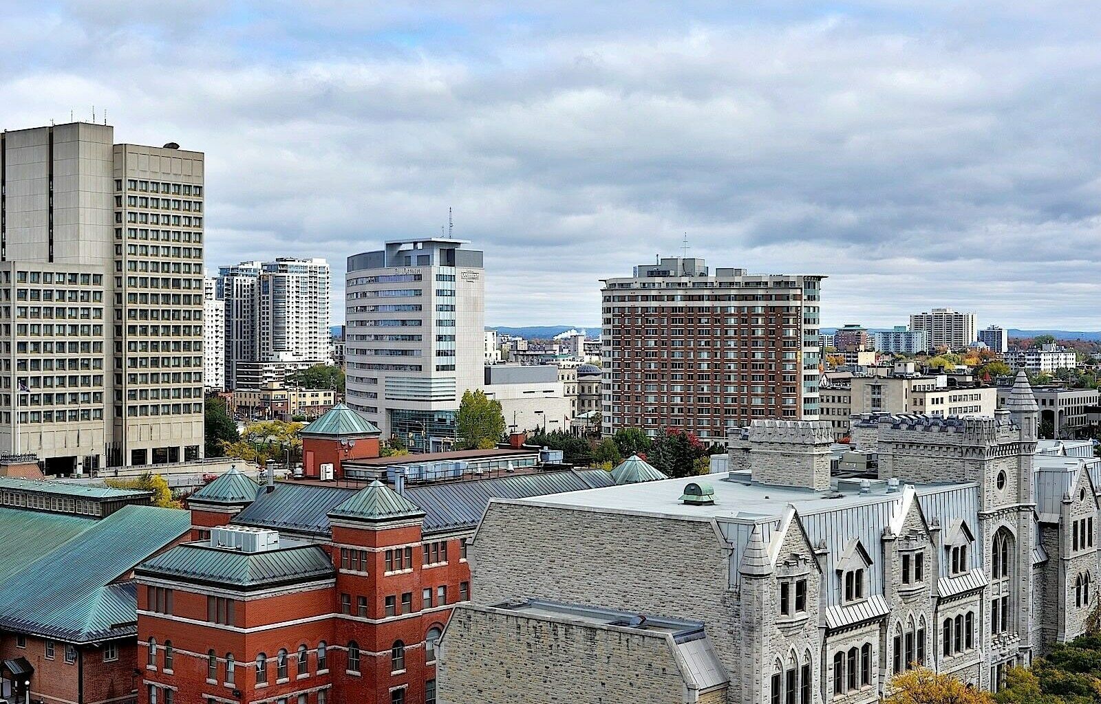 Ottawa Embassy Hotel & Suites Екстер'єр фото