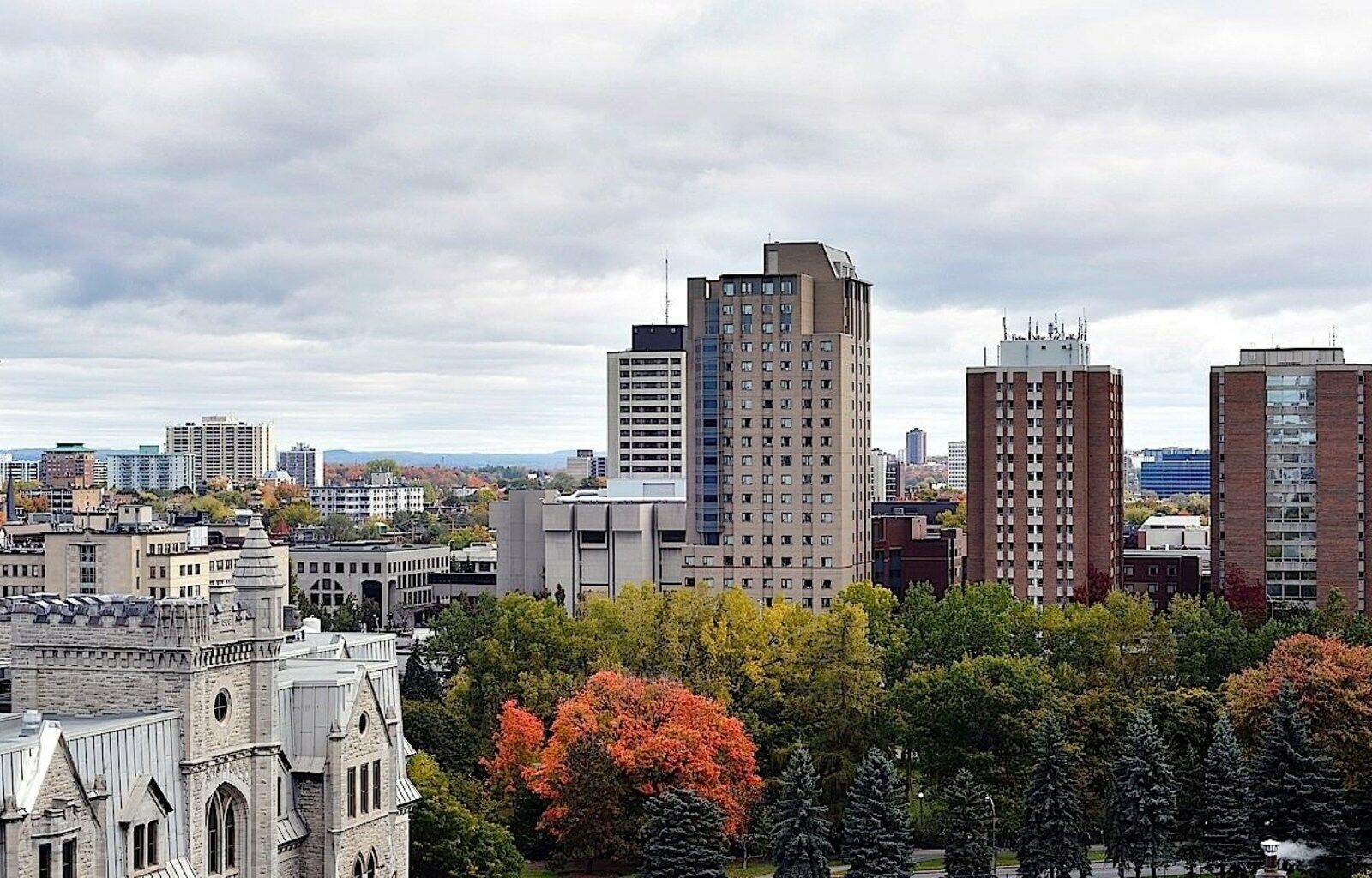 Ottawa Embassy Hotel & Suites Екстер'єр фото