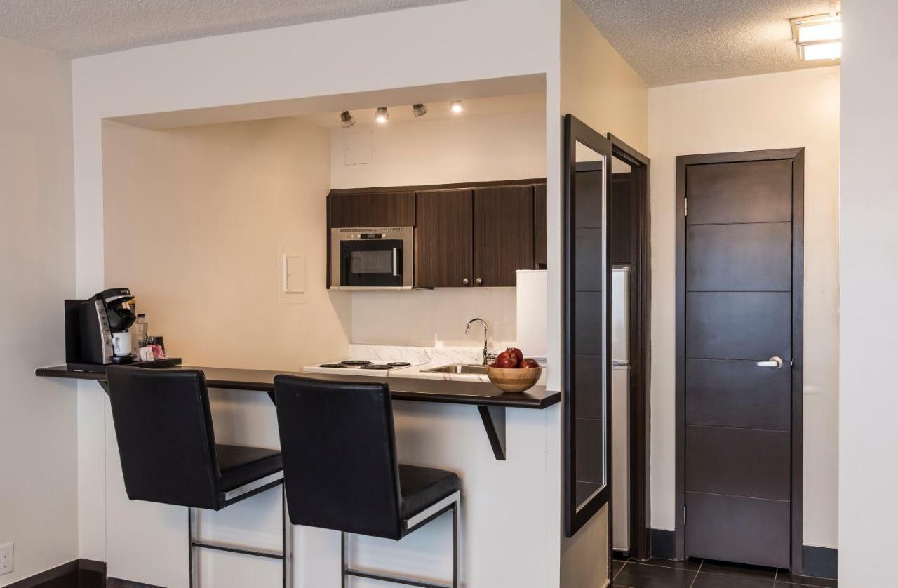 Ottawa Embassy Hotel & Suites Екстер'єр фото