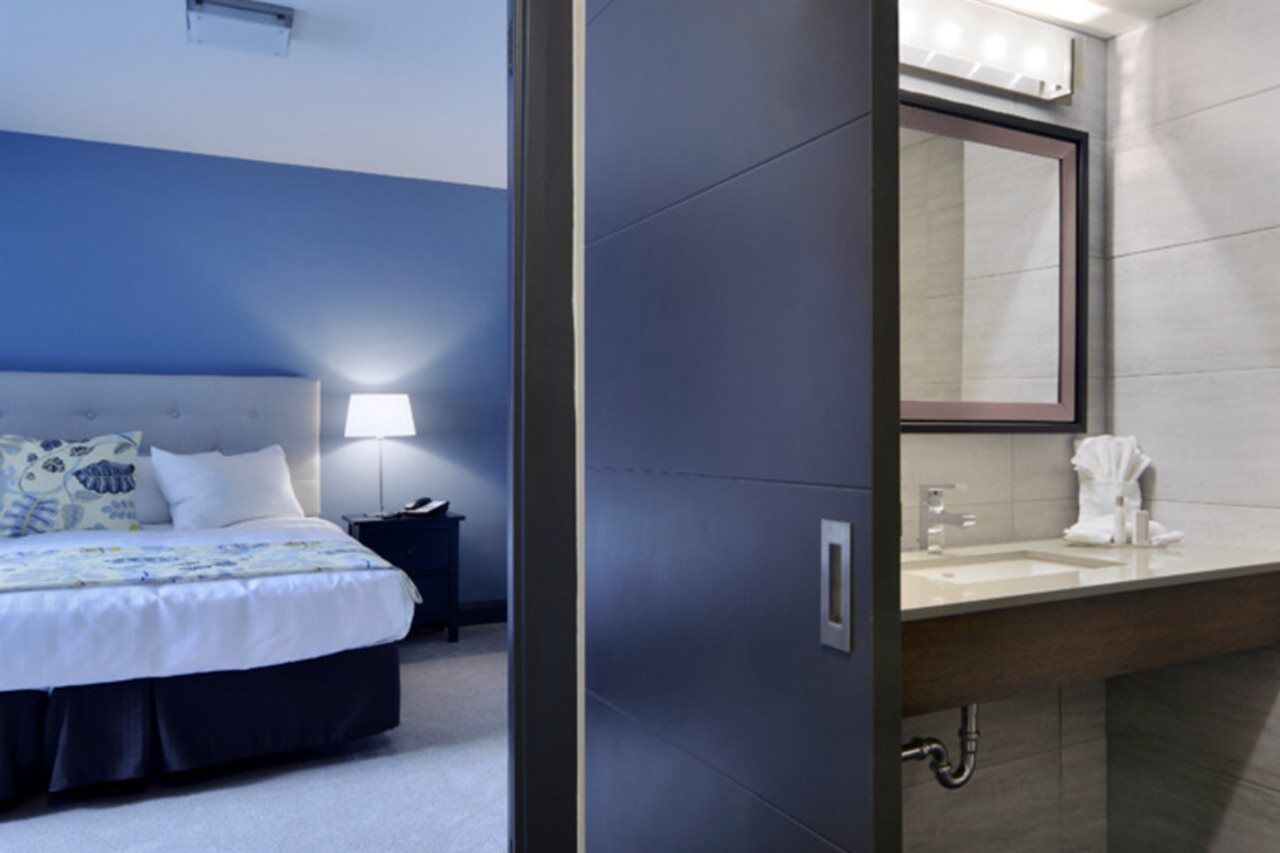 Ottawa Embassy Hotel & Suites Екстер'єр фото